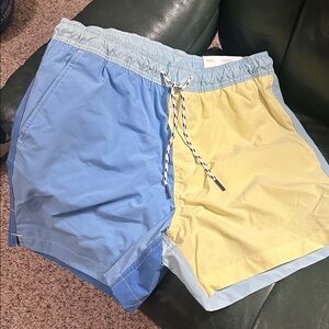 American Eagle Outfitters Men's Two-Tone Blue and Yellow Swim Shorts